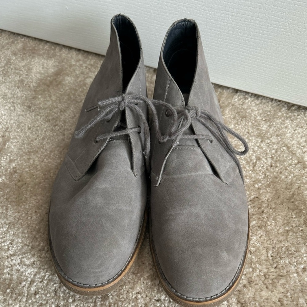 Gray Men's Chukka Boots